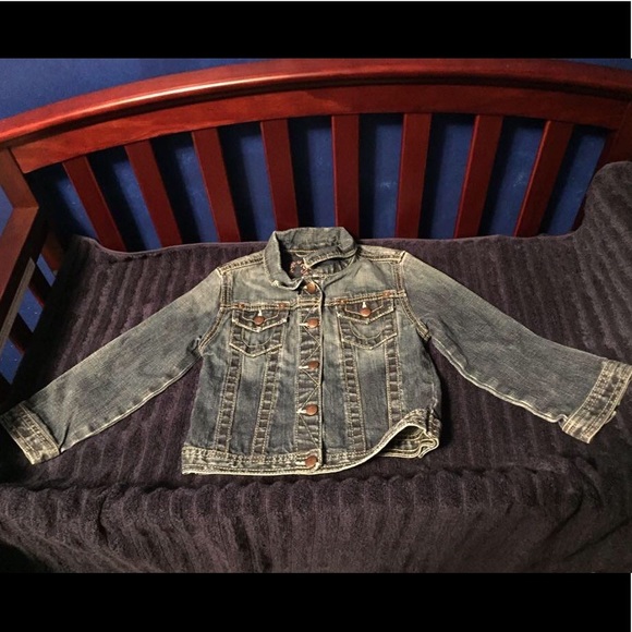 Gap Dark Wash Jean Jacket. Girls size 5 - Picture 1 of 4